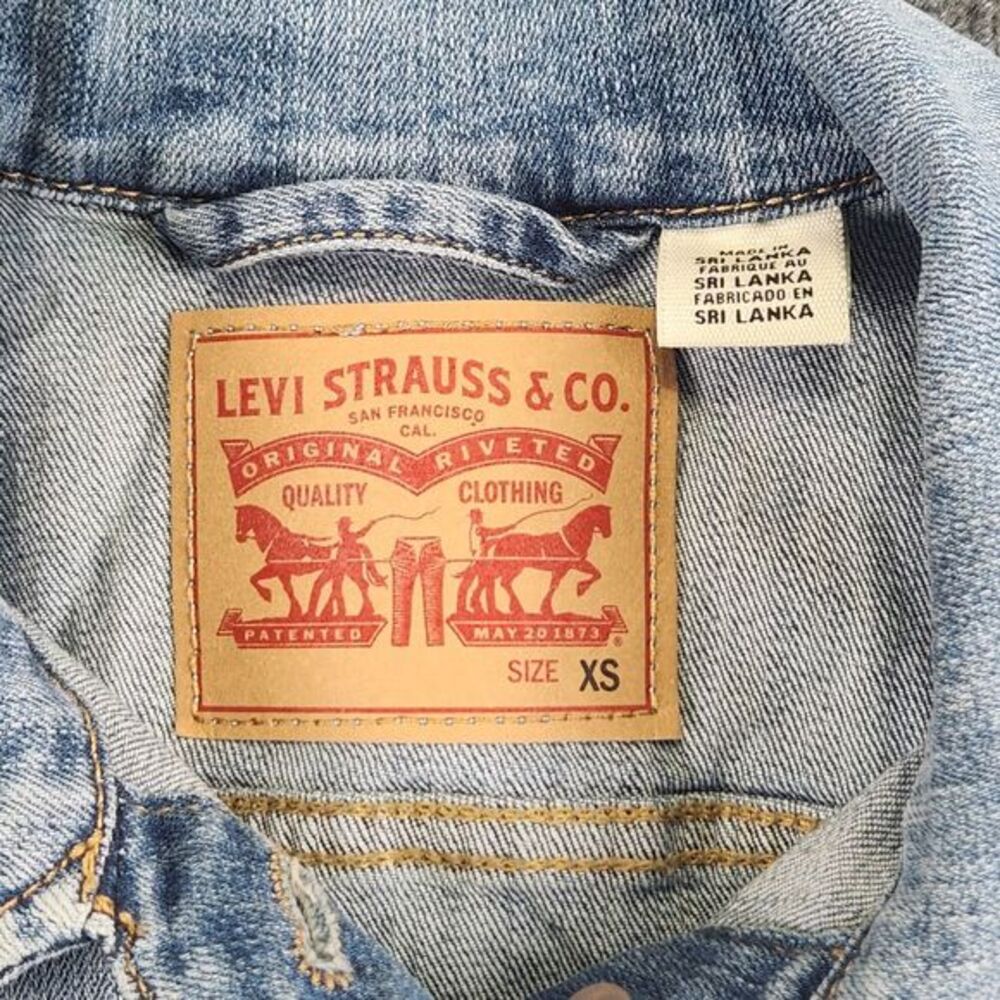 Levis Jacket Womens XS Blue Denim Jean Trucker Button Up Coat - Picture 2 of 7